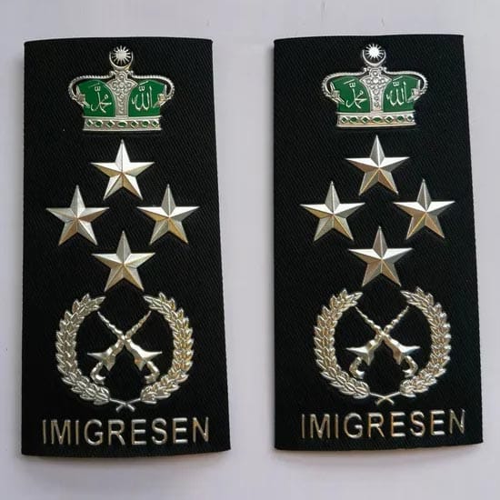 Army Uniform Epaulets BG005 image 2